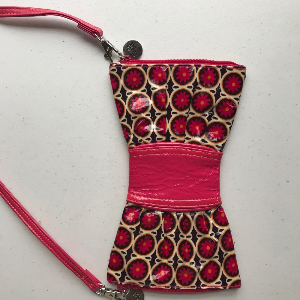 Vera Bradley bow purse in “Carnaby” pattern